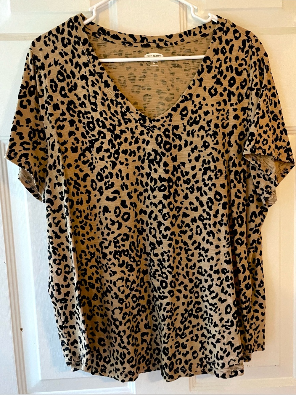 Old Navy Tan Black Leopard Print 100% Cotton Everywear Tee Shirt XL Neutrals